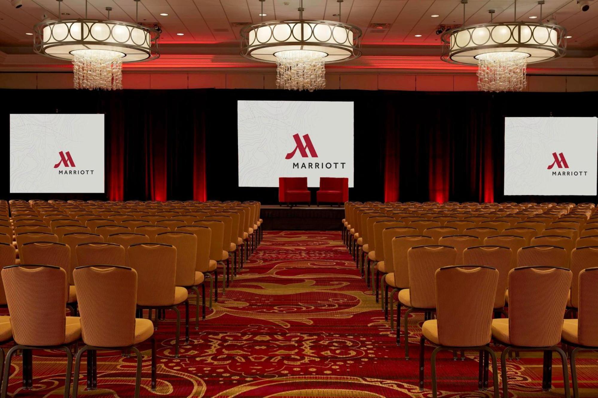 Falls Church Marriott Fairview Park Dış mekan fotoğraf